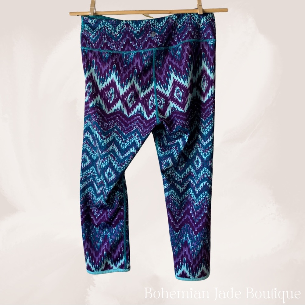 Kyodan Reversible Workout Capri Leggings - Picture 4 of 7